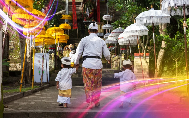 Provide-a-cultural-overview-of-Bali-and-its-society-2