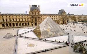 Spend a busy day at the Louvre 3