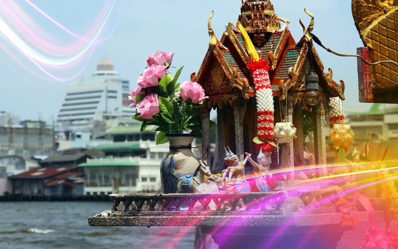 What-about-the-local-culture-and-customs-in-Bangkok