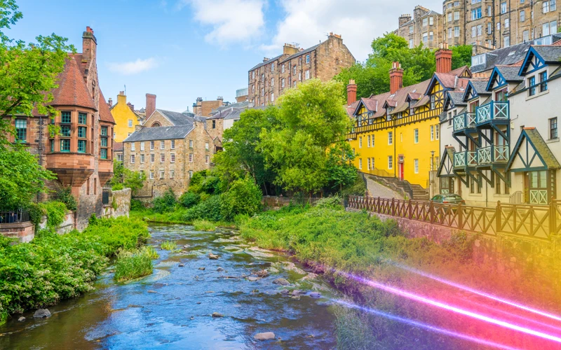 Scotland-Green-Lands-and-Legendary-Castles