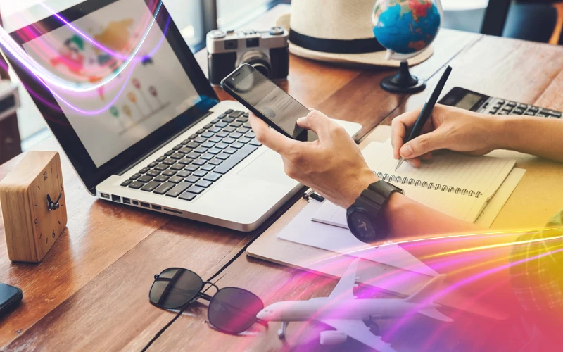 Electronics-and-Apps-Travel-in-a-Smart-Way-1
