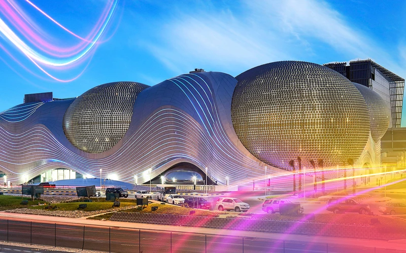 Shopping-and-Entertainment-at-The-Avenues-Mall